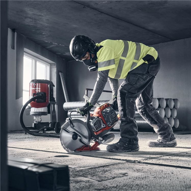Husqvarna Batteridrevet Kapsav K1 PACE - Inkl. Lader C900X og 2 stk. B380X Batterier